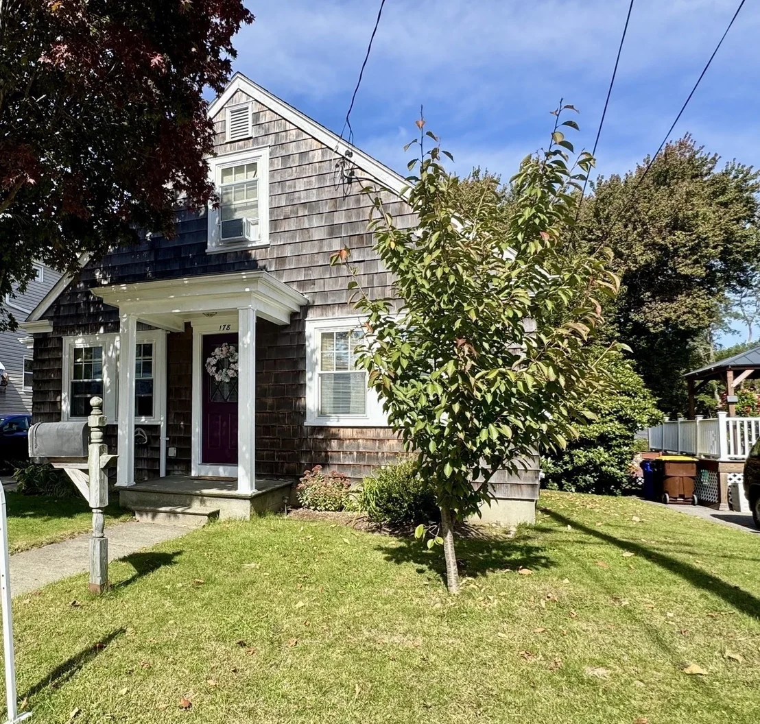 Photo of 178 California St