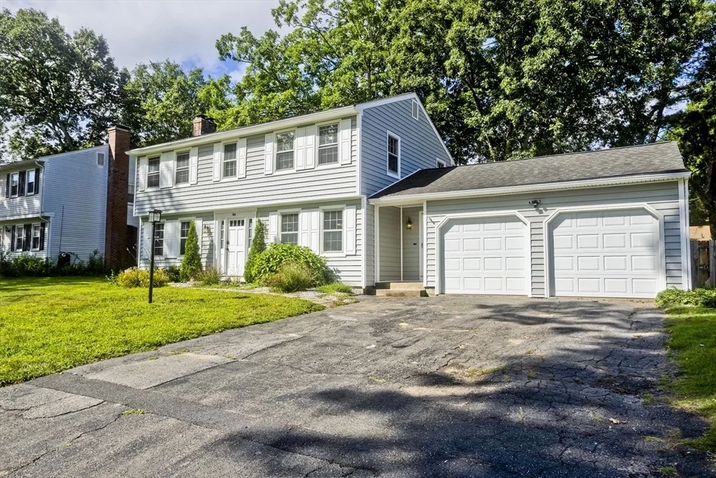 Photo of 50 Crystal Brook Dr