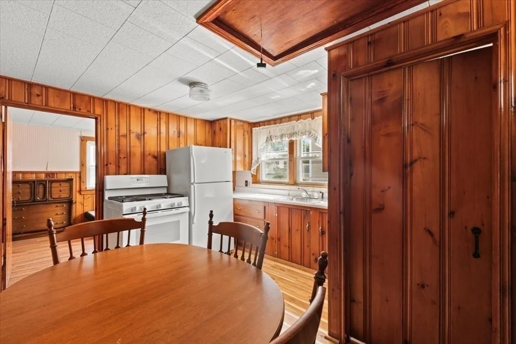 Photo of 37 Shore Ave