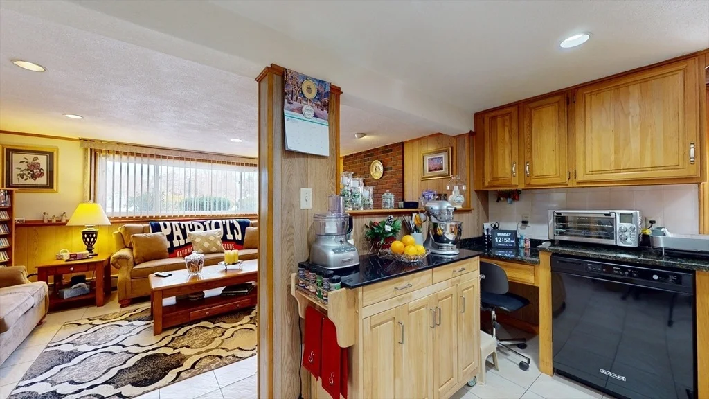 Photo of 6 Randall Dr.