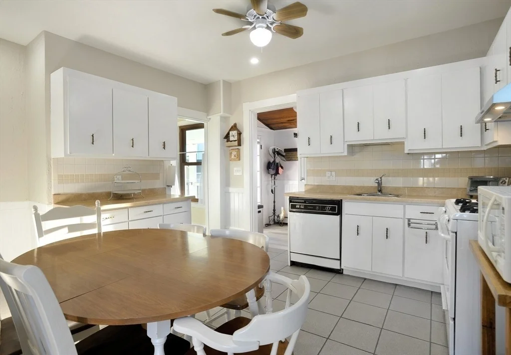 Photo of 69 Beach Ave