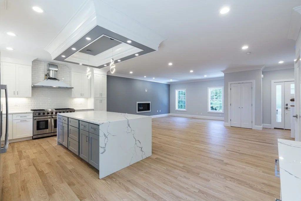 Photo of 239 Hardy Pond Road