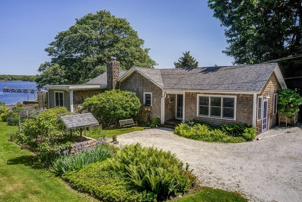 Photo of 1518 Drift Road