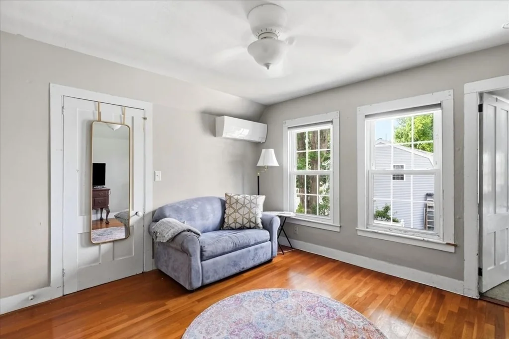 Photo of 113 Temple St