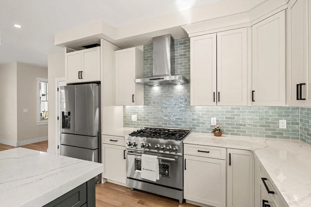 Photo of 10 Naugus Ave