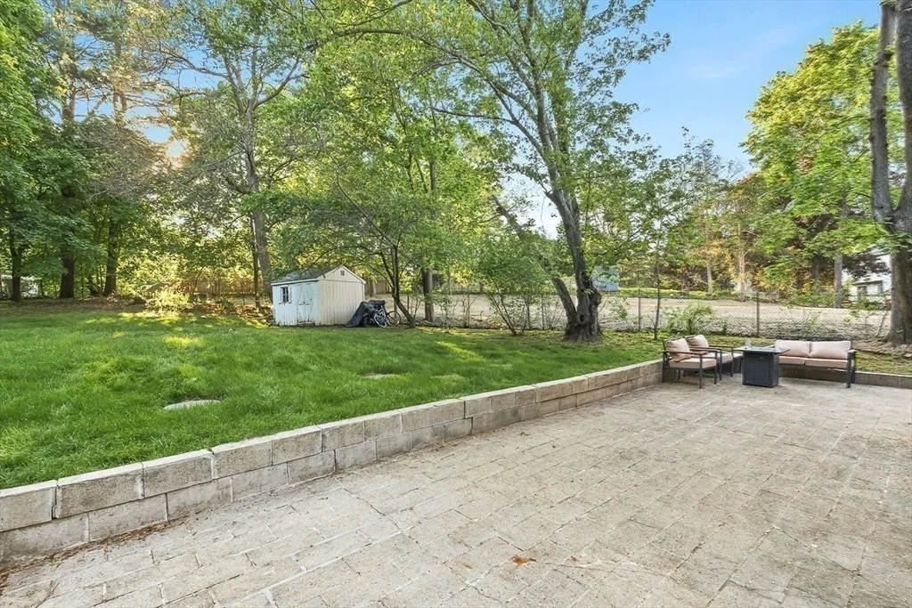 Photo of 7 Haven Ln