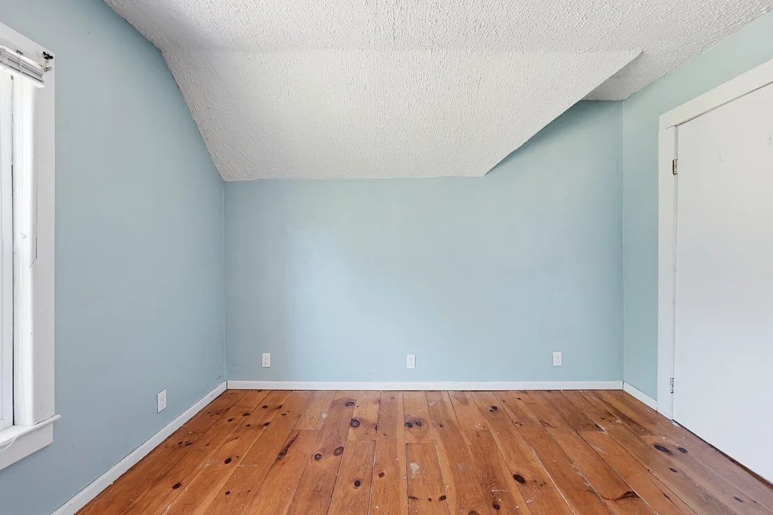 Photo of 390 Main St