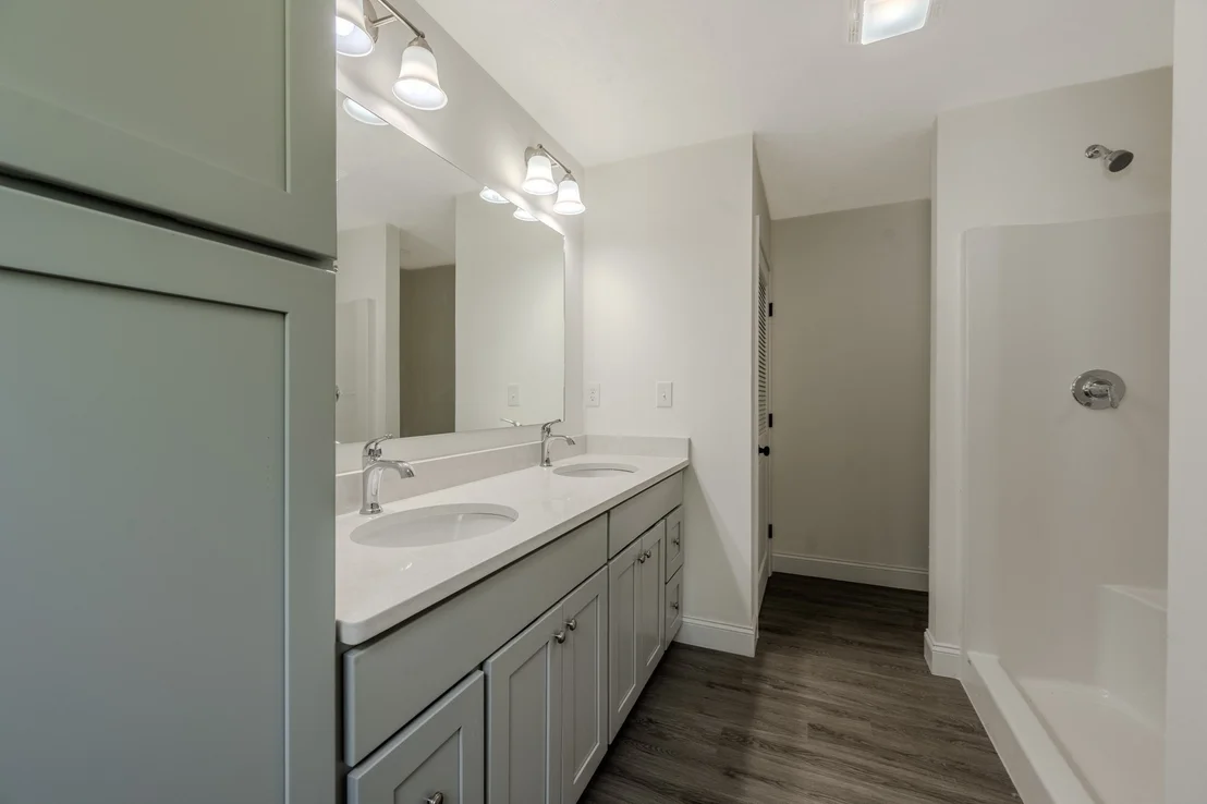 Photo of 109 Navy Yard Rd