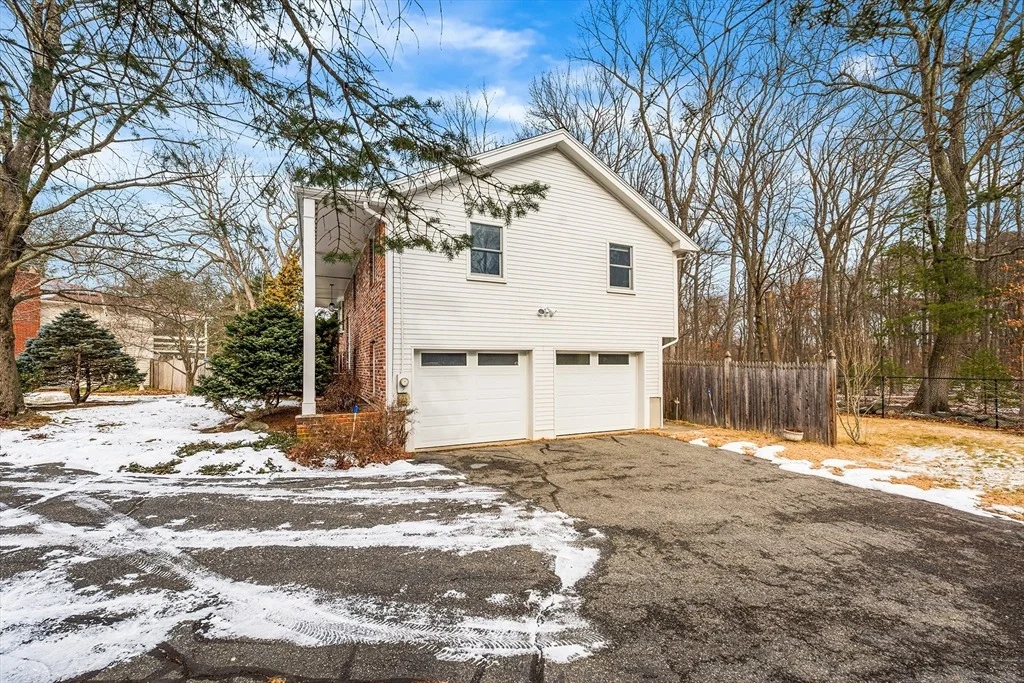 Photo of 90 Sunnyside Ave