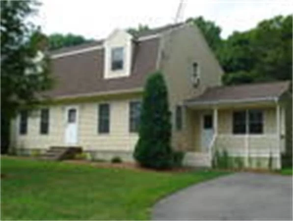 Photo of 330 Main St