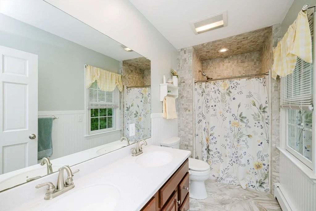 Photo of 13 Bow Dr