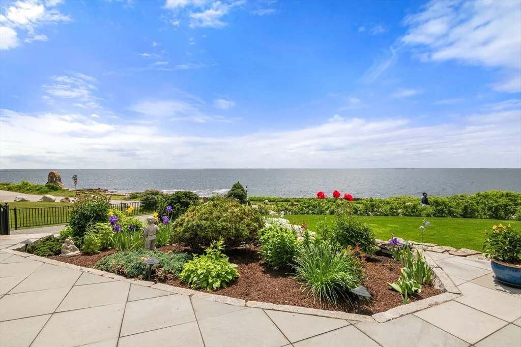 Photo of 35 Shore Rd.