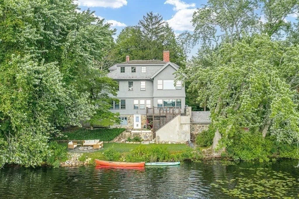 Photo of 9 Lakeview Terrace