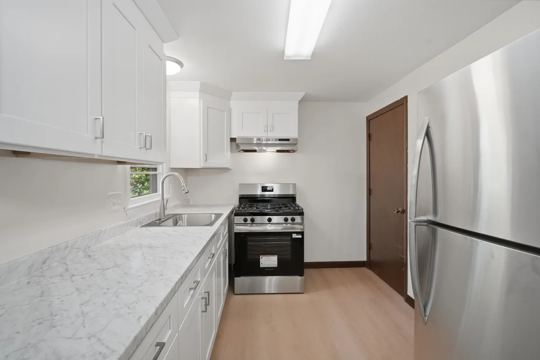 Photo of 74 Leatherleaf Dr
