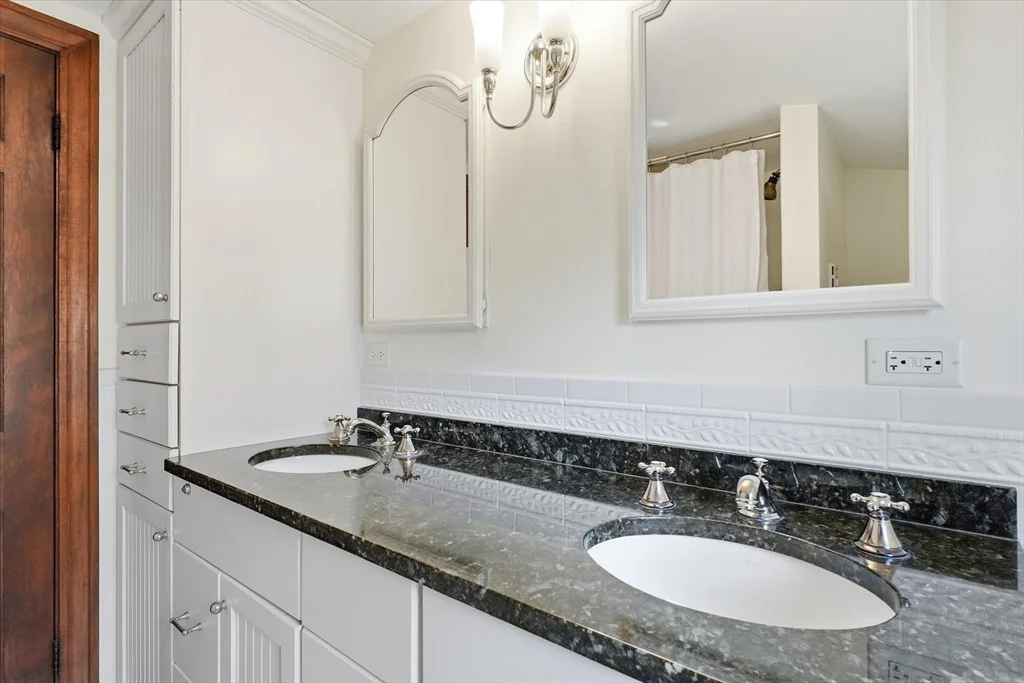 Photo of 10 Lenway Rd