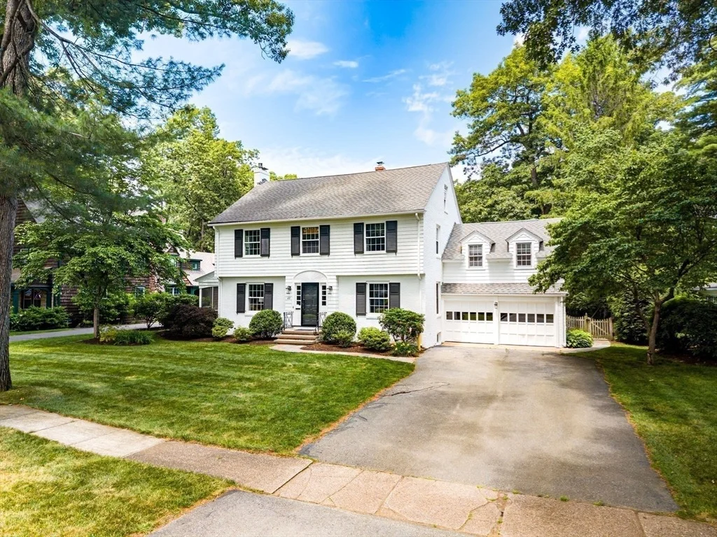Photo of 28 Brittany Rd