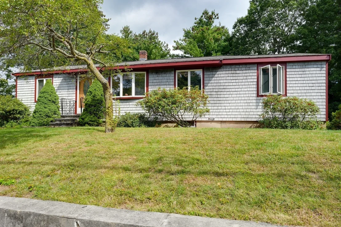 Photo of 3 Old Colony Rd
