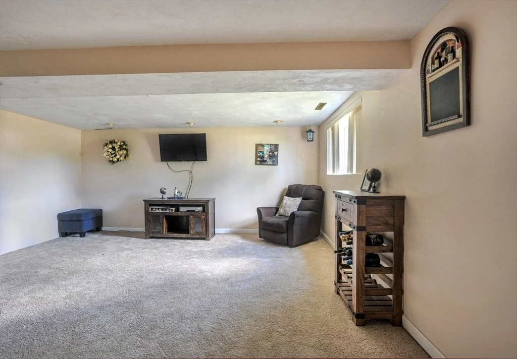 Photo of 43 Chandler Dr
