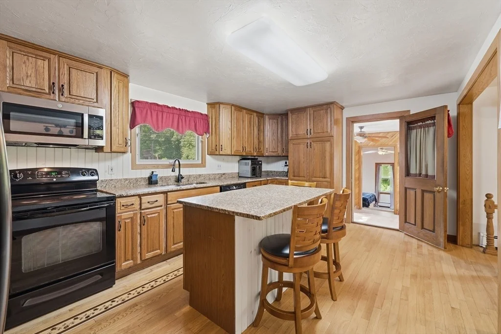 Photo of 126 Putnam Hill Rd