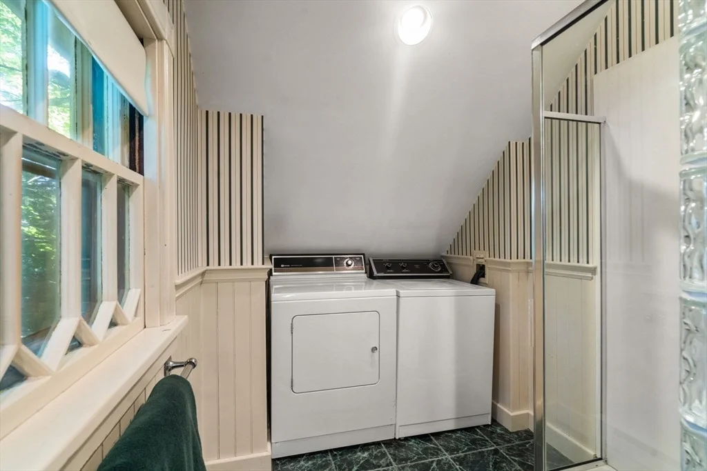 Photo of 379 Central