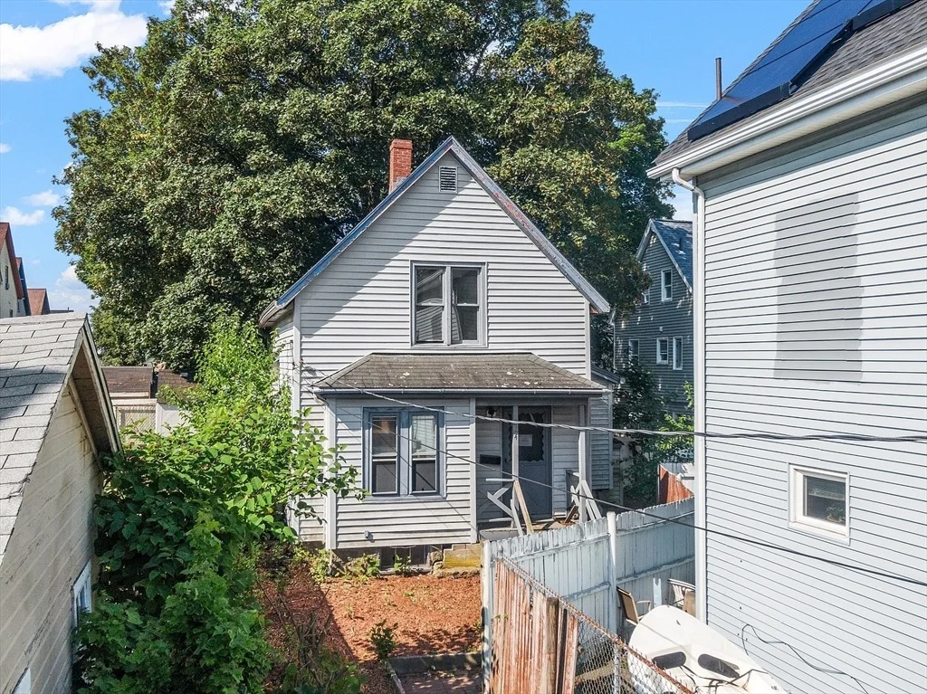 Photo of 824 Summer Street