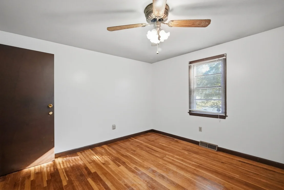 Photo of 74 Leatherleaf Dr