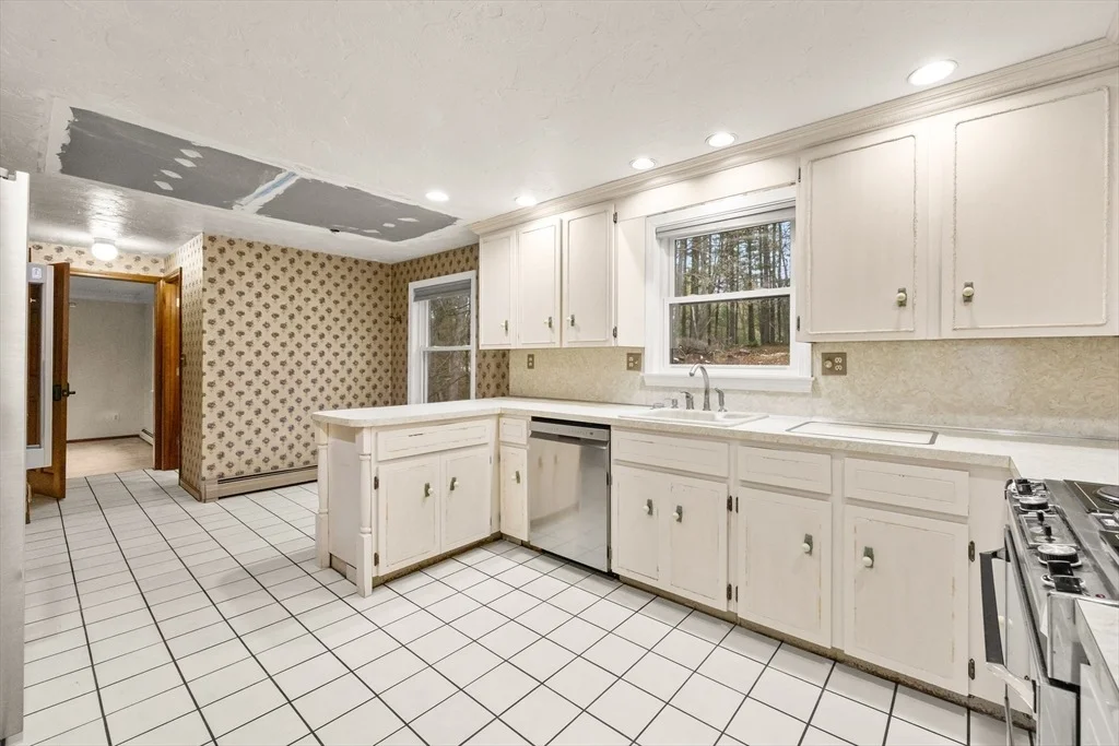 Photo of 14 Estey Way