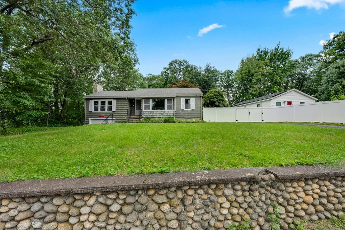 Photo of 63 Wayside Road