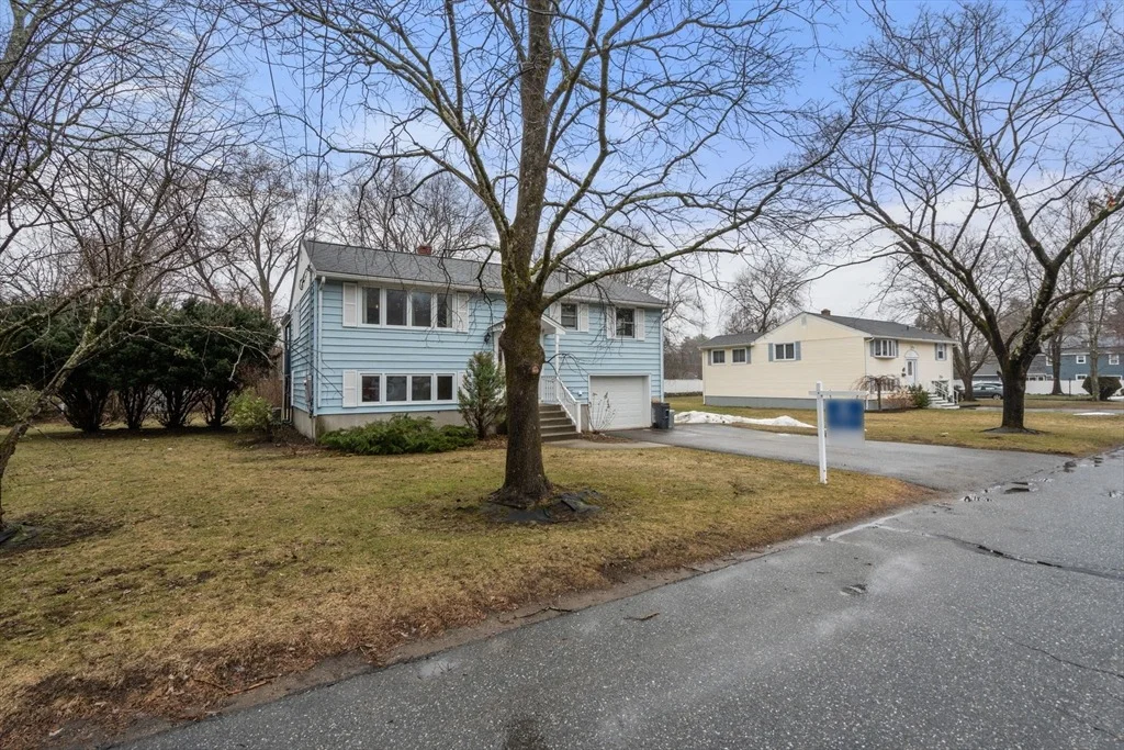 Photo of 6 Nancy Cir