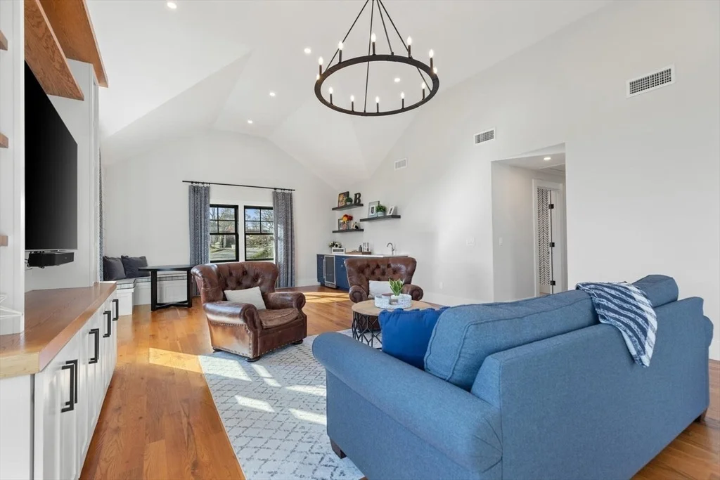 Photo of 3 Harmon Rd