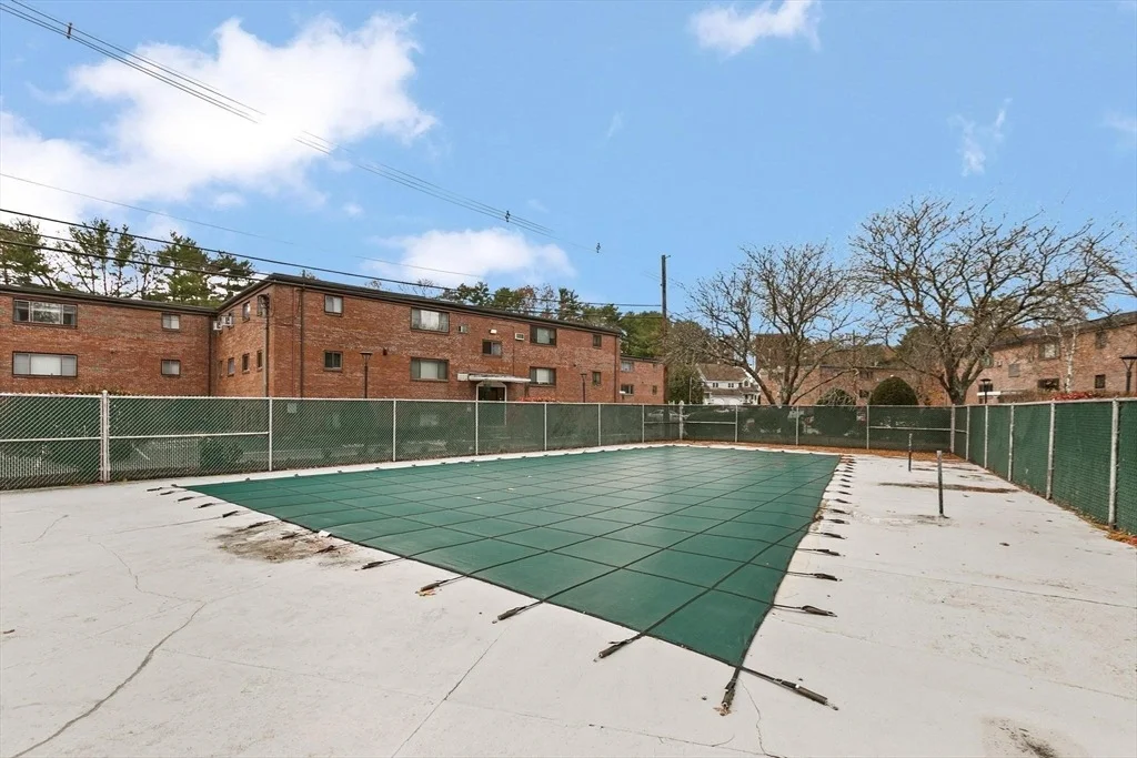Photo of Unit B at 81 Nicholas Rd