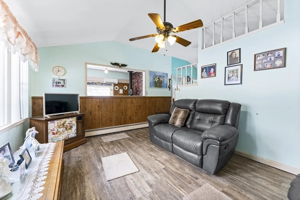 Photo of 172 Sunridge Dr