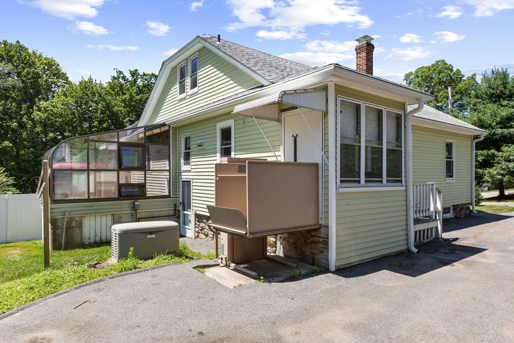Photo of 36 Perley Rd
