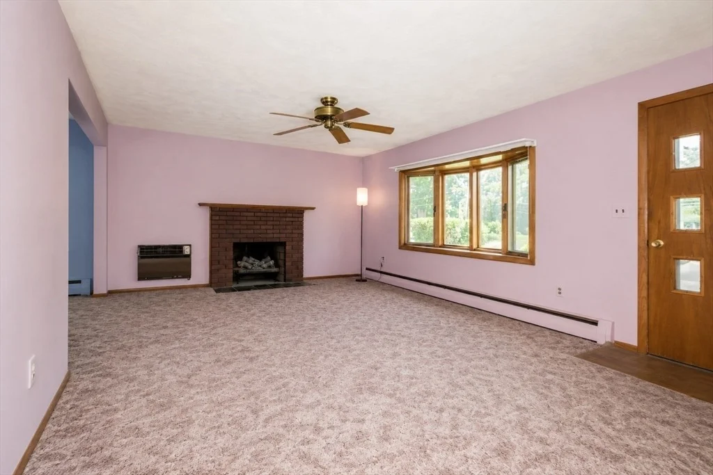 Photo of 33 Daniel Dr.
