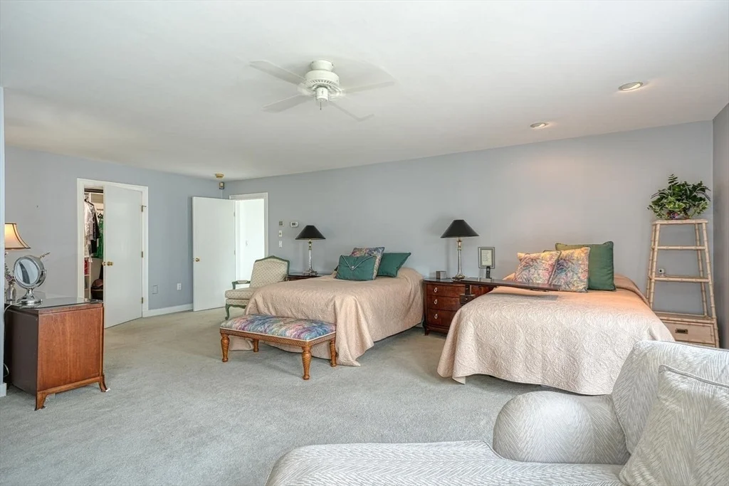 Photo of 244 Salem End Road
