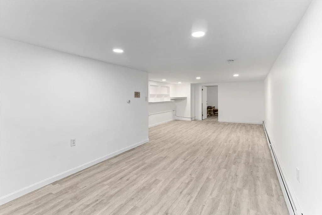 Photo of 8 Rathbun Willard Drive