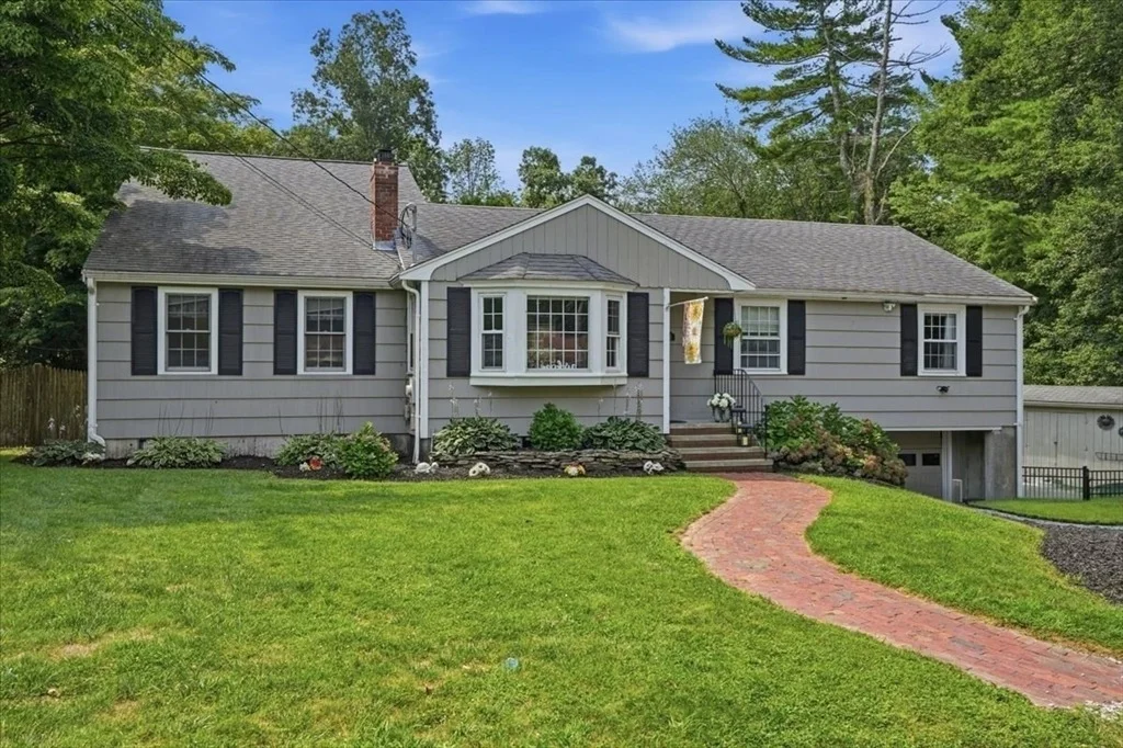 Photo of 31 Rayfield Rd