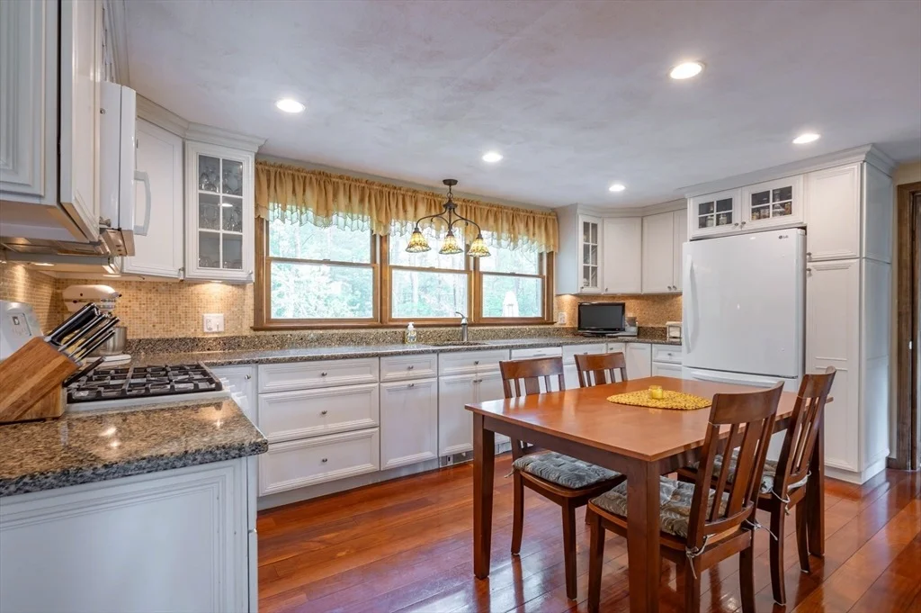 Photo of 127 Catamount Rd