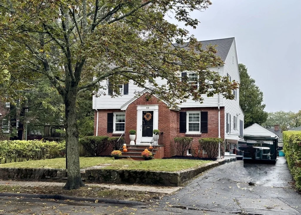 Photo of 42 Baker Ave