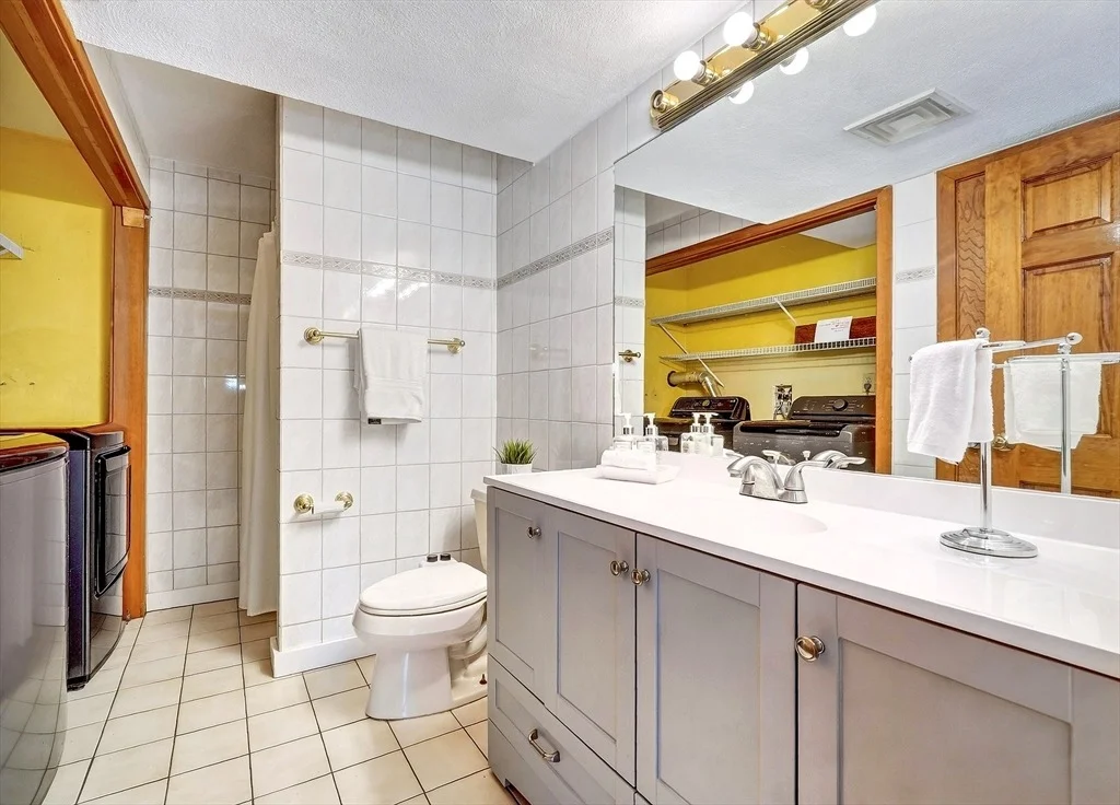 Photo of 3 Macone Cir