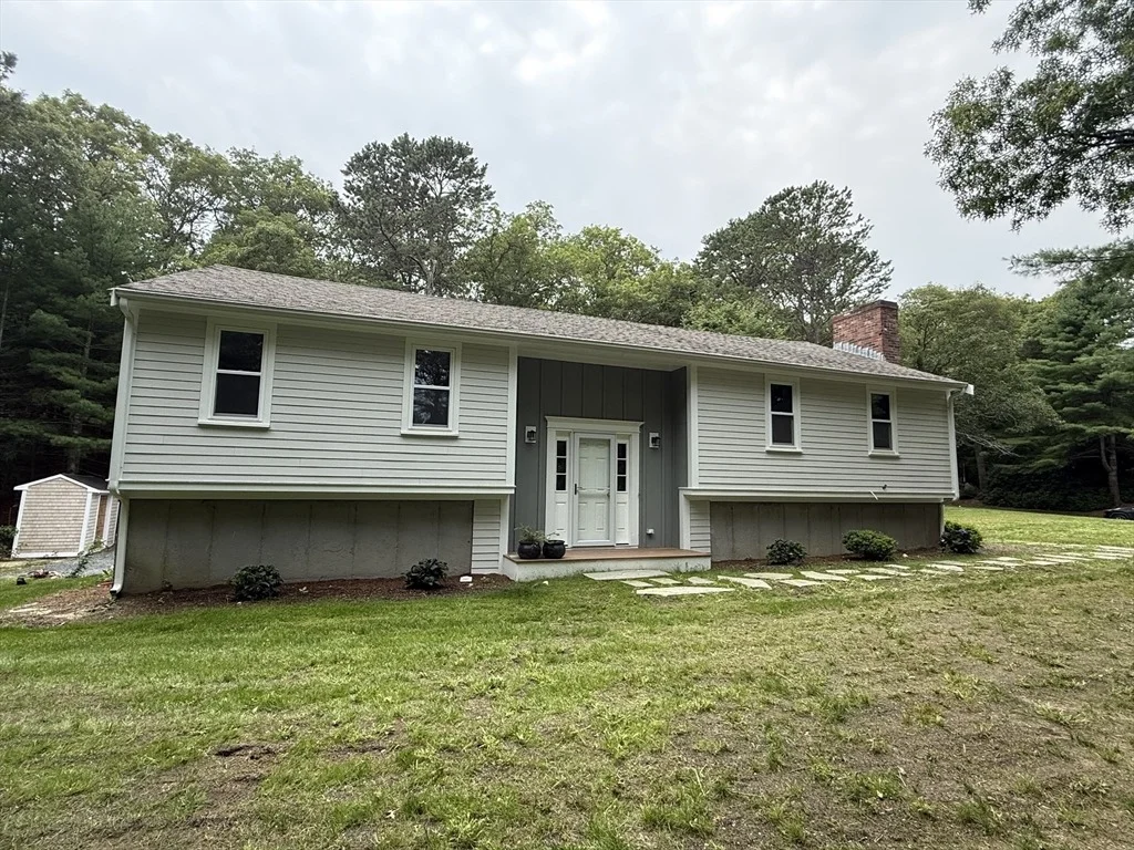 Photo of 329 Woodside Rd