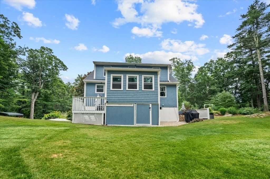 Photo of 320 Alpine Dr