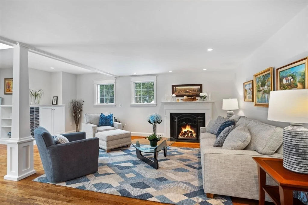 Photo of 6 Meadowbrook Rd
