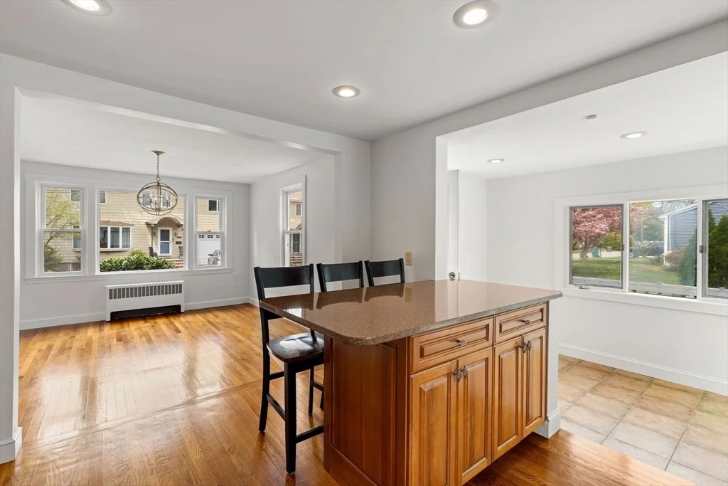 Photo of 13 Munroe Ave