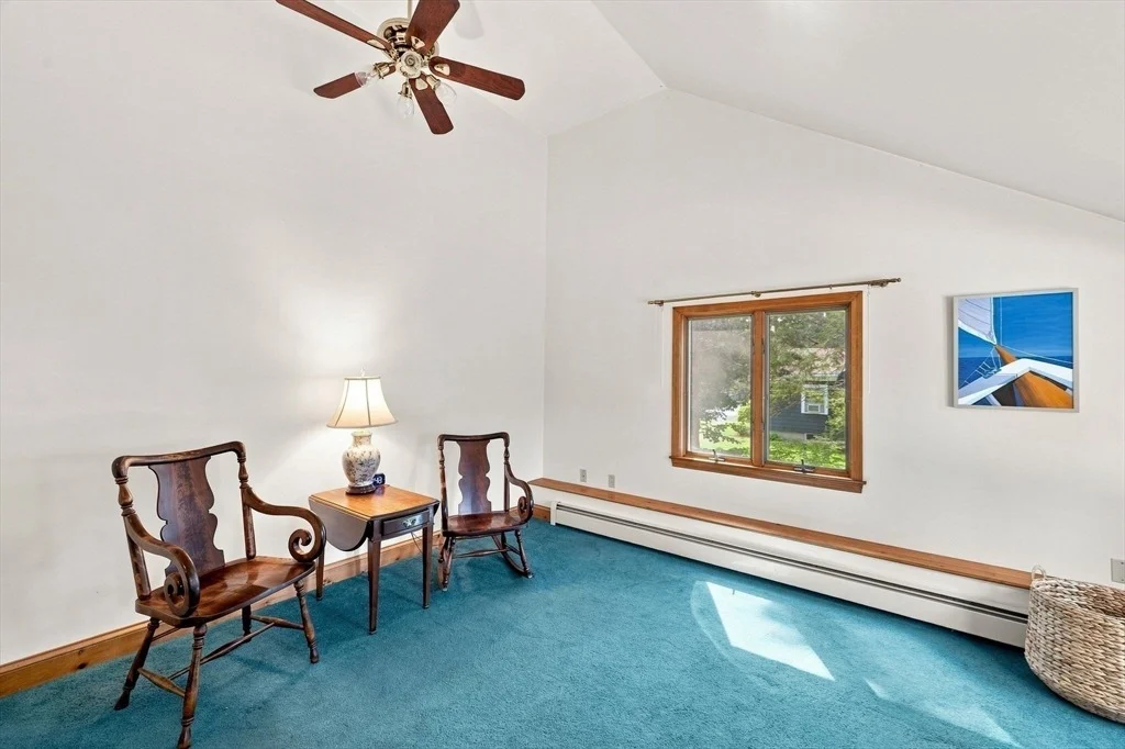 Photo of 6 Cedarview Rd