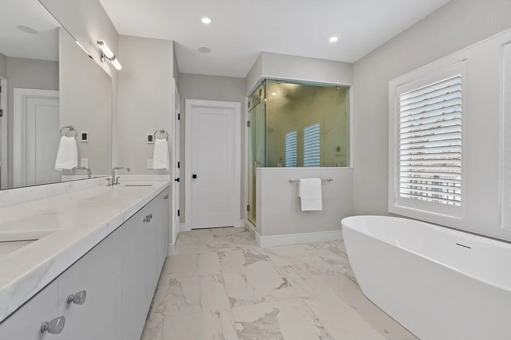 Photo of 5 Colonial Rd