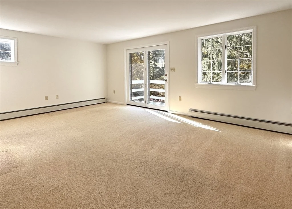 Photo of 1 Pine Tree Dr