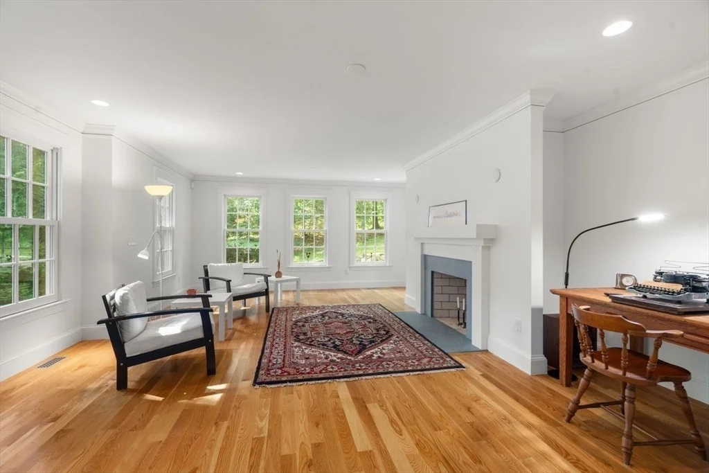 Photo of 32 Perry Lane