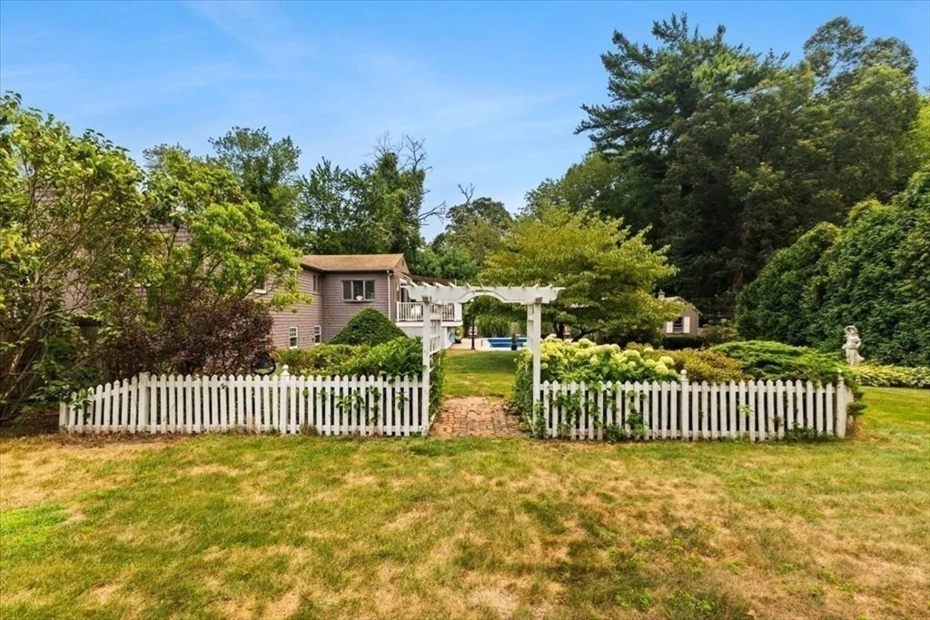 Photo of 200 Forest Street