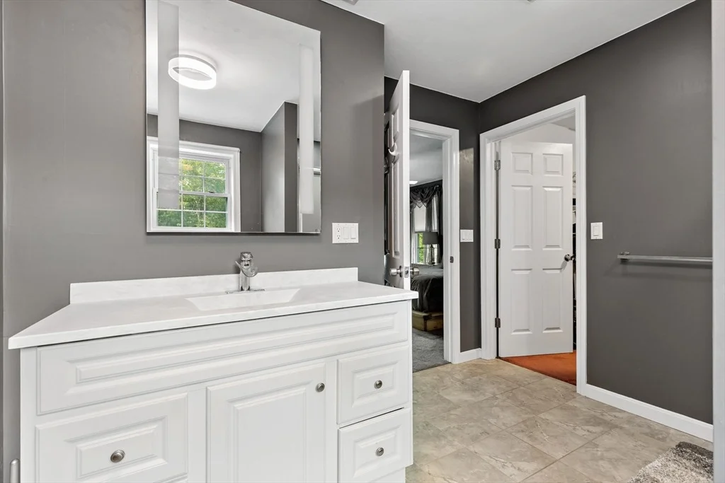 Photo of 5 Debbie Ln